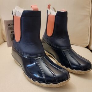 Arctix Navy and Coral Winter Boots